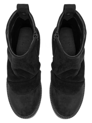 C'M Boots in Schwarz