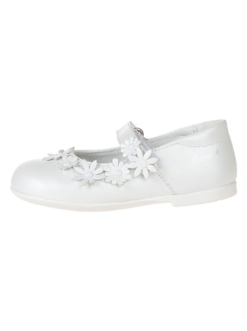 Primigi Skórzane baleriny w kolorze białym z paskiem