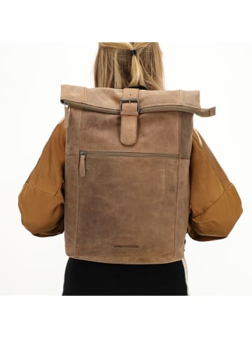HIDE & STITCHES Leder-Rucksack in Beige - (B)36 x (H)41 x (T)13 cm