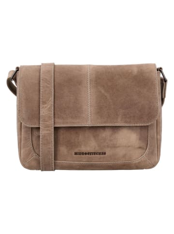 HIDE & STITCHES Leder-Umhängetasche "Idaho" in Taupe - (B)27 x (H)21 x (T)7 cm