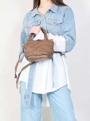 Amara Skórzana torebka "Faby" w kolorze szarobrązowym - 28 x 25 x 16 cm