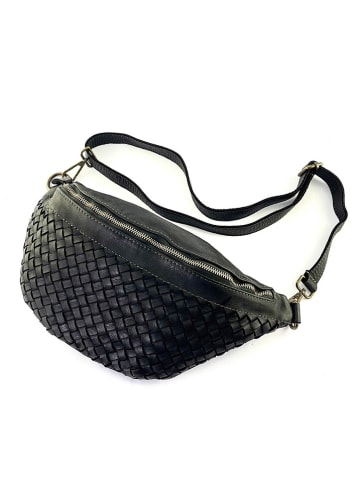 Amara Leren schoudertas "Juan" zwart - (B)34 x (H)17 x (D)10 cm