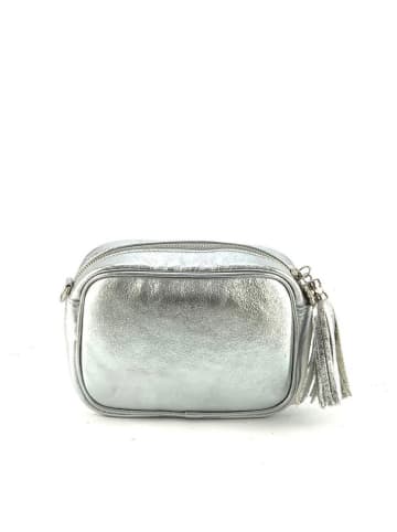 Amara Leder-Clutch "Paris" in Silber - (B)20 x (H)14 x (T)7 cm