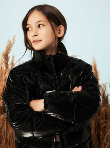 name it Steppjacke in Schwarz