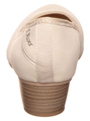 s.Oliver Czółenka w kolorze kremowym