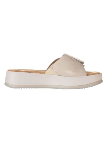 s.Oliver Leder-Pantoletten in Beige