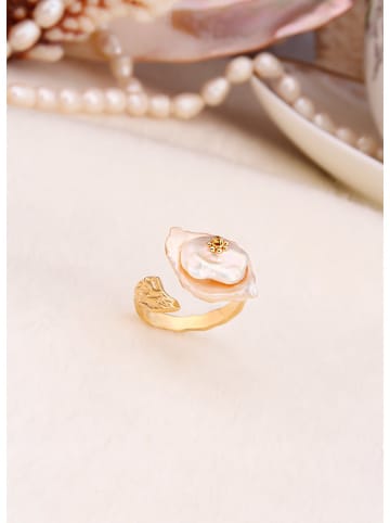 L'Atelier de Gaia Vergulde ring met parelmoer