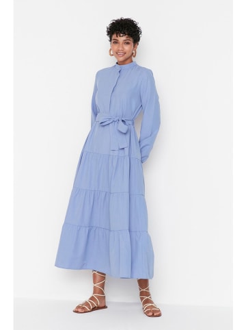 trendyol Sukienka w kolorze błękitnym
