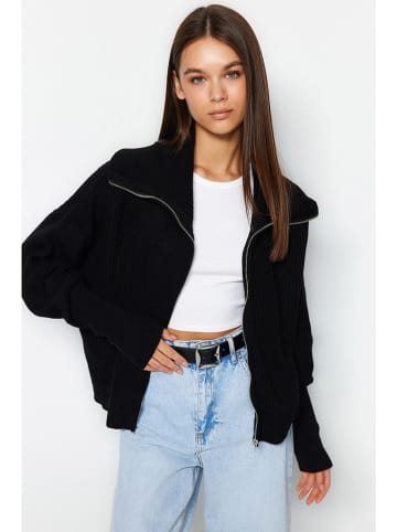 trendyol Cardigan in Schwarz