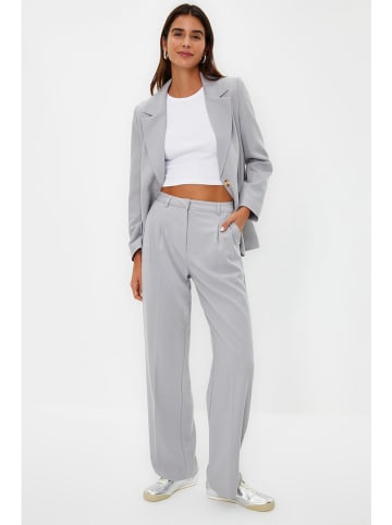 trendyol Marlenehose in Grau