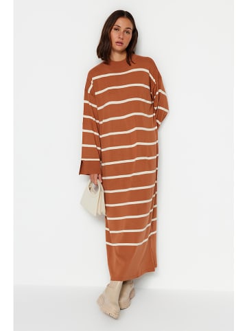 trendyol Jurk camel/wit