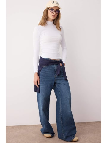 trendyol Longsleeve in Weiß