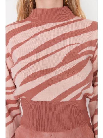 trendyol Sweter w kolorze jasnoróżowym