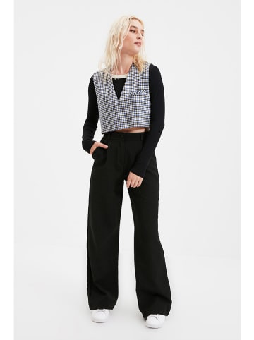 trendyol Hose in Schwarz