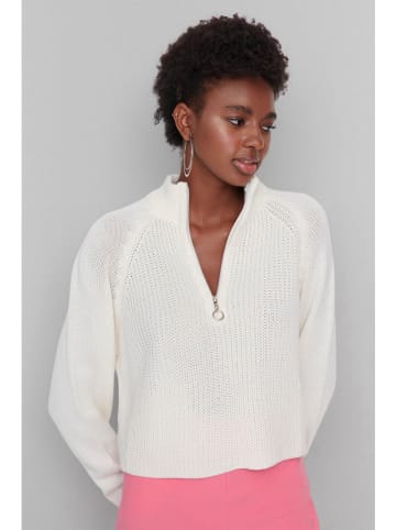 trendyol Sweter w kolorze kremowym