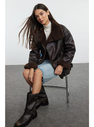 trendyol Winterjacke in Braun