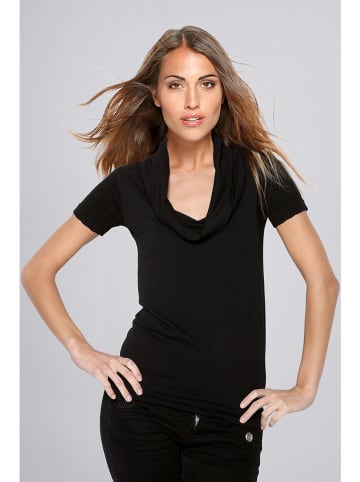 Intimidea Shirt in Schwarz