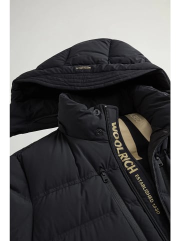 Woolrich Kurtka puchowa w kolorze czarnym