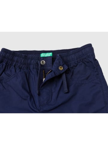 Benetton Spodnie chino w kolorze niebieskim