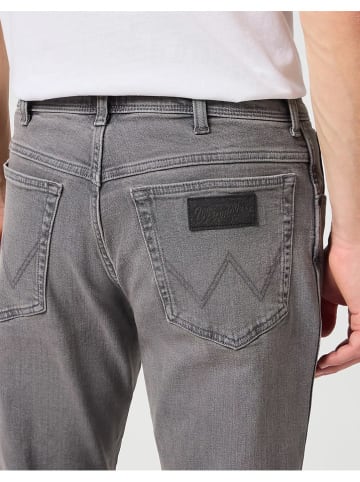 Wrangler Dżinsy - Regular fit - w kolorze szarym