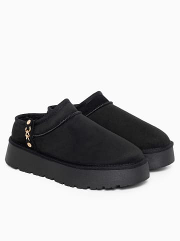 Blackfield Kapcie "Ediala" w kolorze czarnym