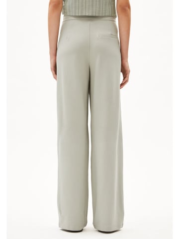 armedangels Spodnie "Liraa Lou" w kolorze zielonym