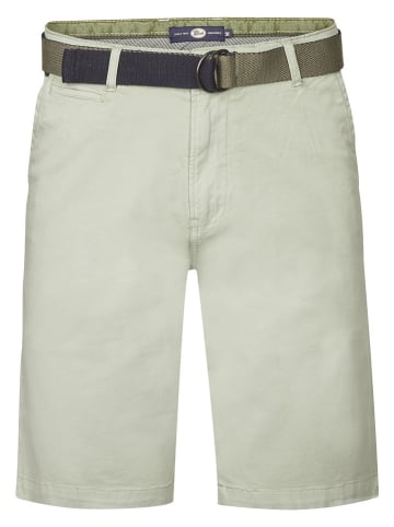 Petrol Bermudas in Hellgrün