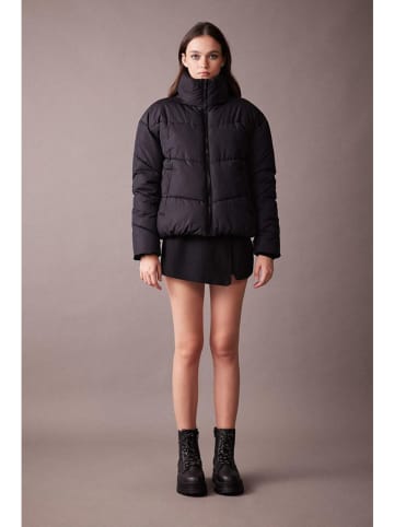 DeFacto Winterjacke in Schwarz