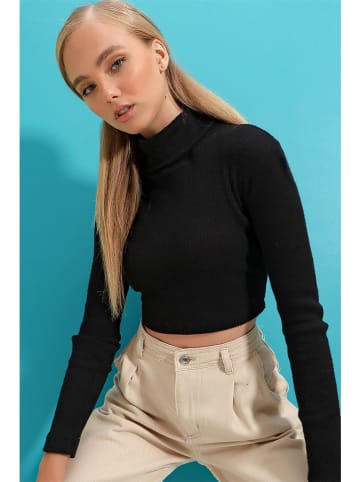 Trend Alacati Sweter w kolorze czarnym