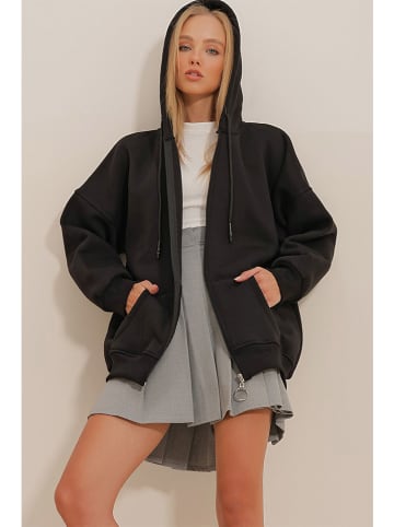 Trend Alaçatı Stili Sweatjacke in Schwarz
