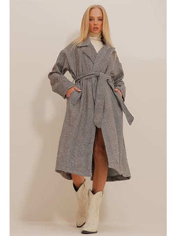 trendyol Tussenmantel grijs