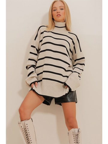 Trend Alacati Sweter w kolorze beżowym