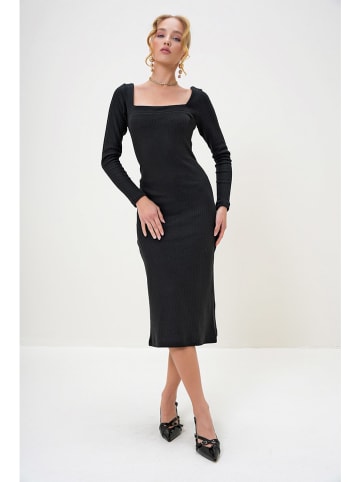 Trend Alacati Sukienka w kolorze czarnym