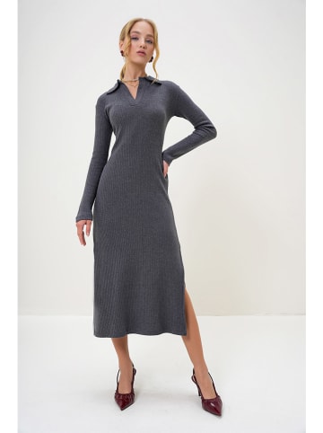 Trend Alacati Kleid in Anthrazit