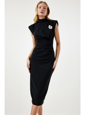 Happiness Istanbul Kleid in Schwarz