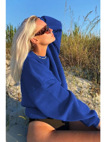 MADMEXT Sweatshirt in Blau