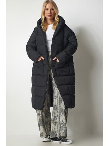 Happiness Istanbul Płaszcz pikowany w kolorze czarnym