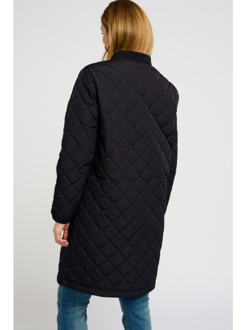 Kaffe Płaszcz pikowany w kolorze czarnym