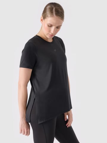4F Trainingsshirt in Schwarz