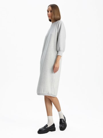 BGN Sukienka dresowa w kolorze jasnoszarym