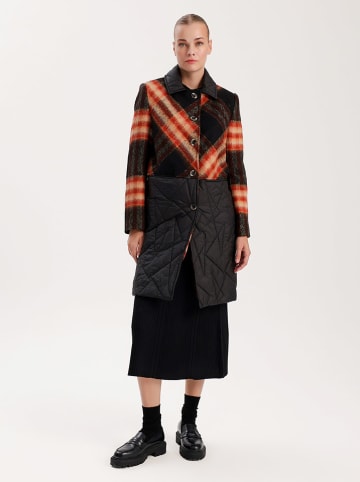 BGN Übergangsmantel in Schwarz/ Rot