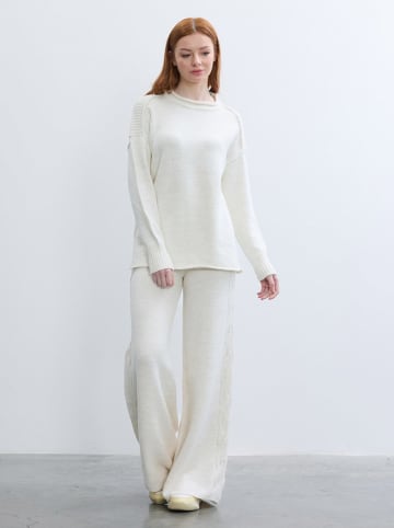 BGN Pullover in Creme