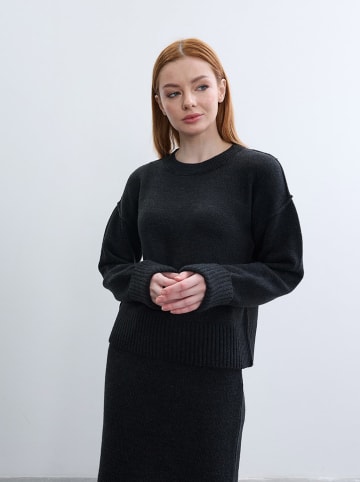 BGN Pullover in Schwarz