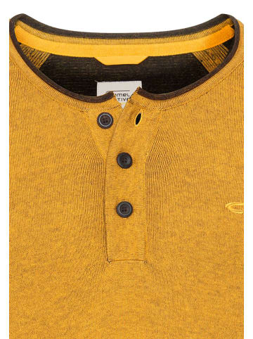 Camel Active Sweter w kolorze żółtym