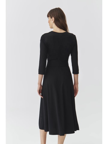 TATUUM Sukienka "Iga 2" w kolorze czarnym