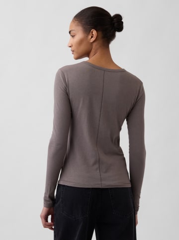 GAP Longsleeve in Taupe