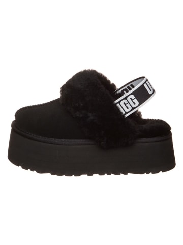 UGG Skórzane kapcie "Funkette" w kolorze czarnym