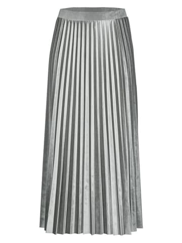 Herrlicher Plisseerock in Silber