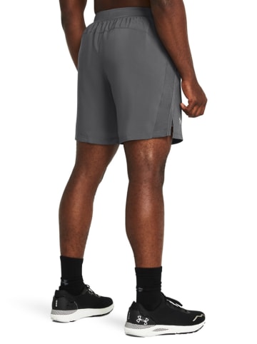 Under Armour Hardloopshort "Launch 7" grijs