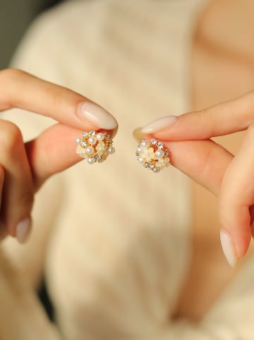 Pierres delicates Vergulde oorstekers met parels en edelstenen